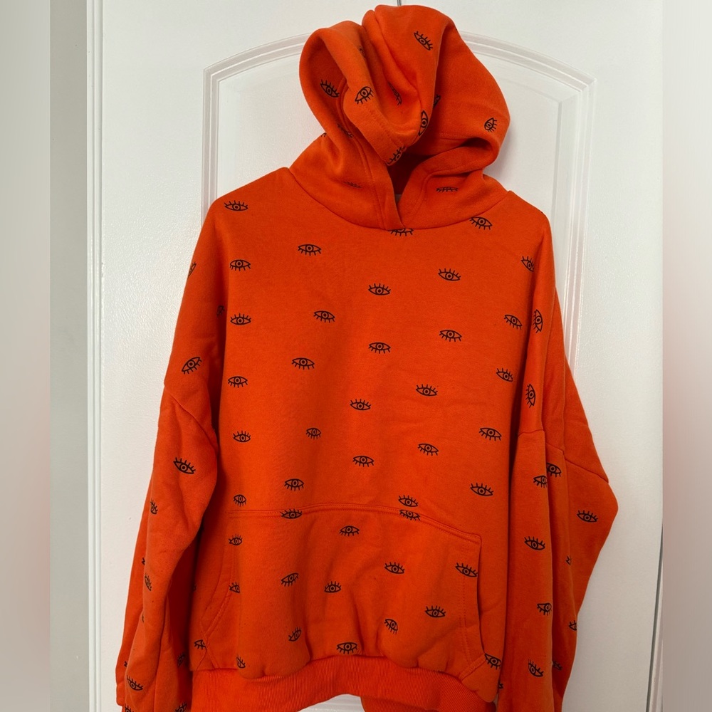 Adika Oversized Eye pullover hoodie - Size Medium